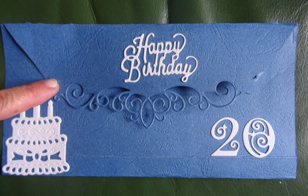 carte anniversaire et sa pochette cadeau 