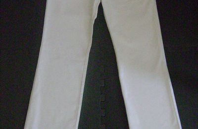 PANTALON LACOSTE BLANC