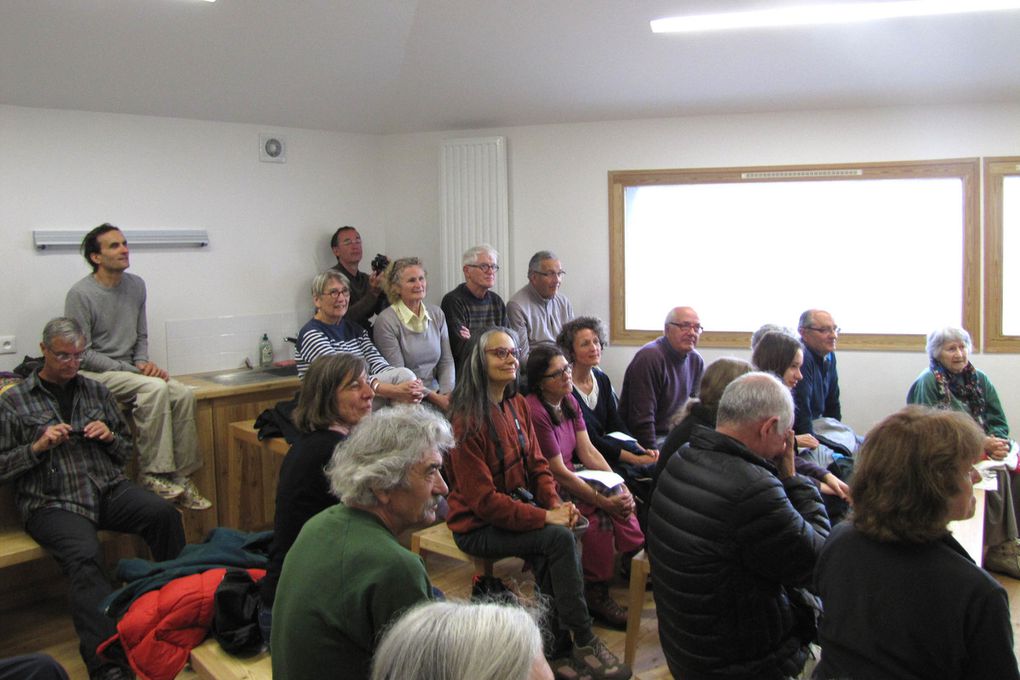 Rencontres Musicales de Haute-Provence.Concert en l'église de Cruis 27 mai 2016.Concert-randonnée, Montagne de Lure, 29 mai 2016.Les violoncellistes : Diana Ligeti, Véronique Marin, Raphaël Perraud, Michaël Tafforeau.