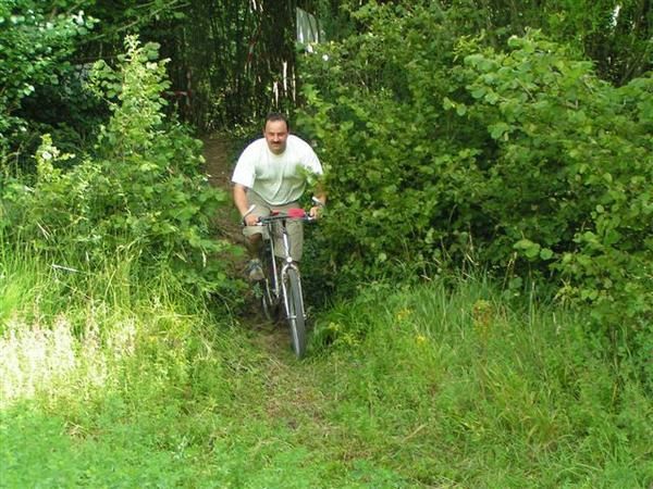 <strong><em>superbe&nbsp;matin&eacute;e pour la rando des pompiers le 8 juillet 2007 o&ugrave; 225 participants se sont lanc&eacute;s sur les differents circuits que les sapeurs pompiers leurs avaient concoct&eacute;</em></strong>