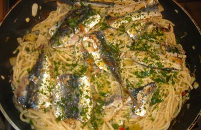 Spaghettis à la sardine fraîche, sauce citron et fenouil 