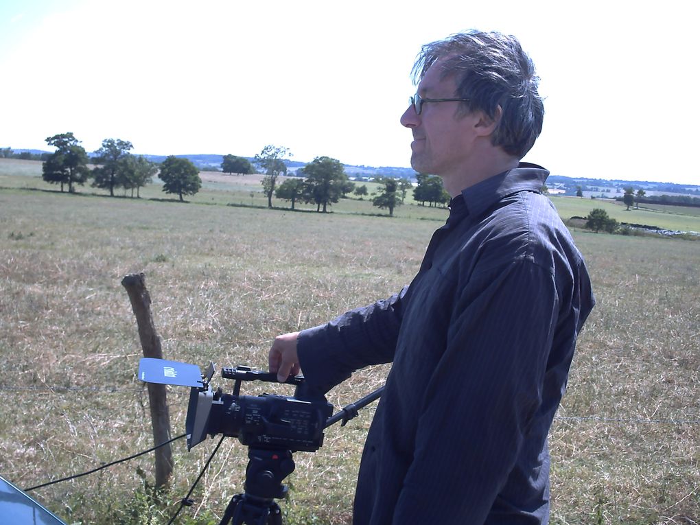 ce 1er  juin 2011 le tournage du film la couleur de la couette pour unfilmunjour écrit et réalisé par sylvain anne avec jean pierre arthur ,erwan papon,andré layus ,gilles plantier sur des  images de javier z diaz et le son de dominique dallemagn