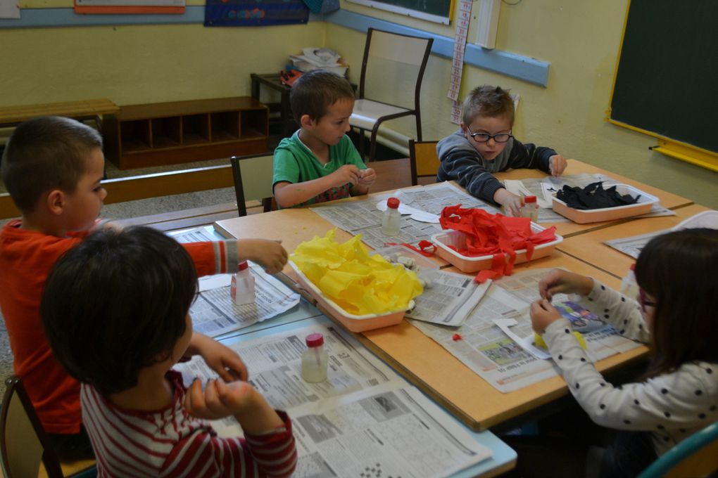 Et pendant ce temps, les autres sont en activités en classe...