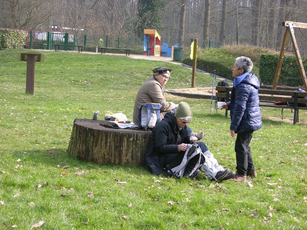 Et une bonne grimpette pour atteindre le parc de Cormeilles en Parisis , lieu du piquenique.