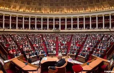 Faut-il apprendre à nouer des coalitions en France ? 