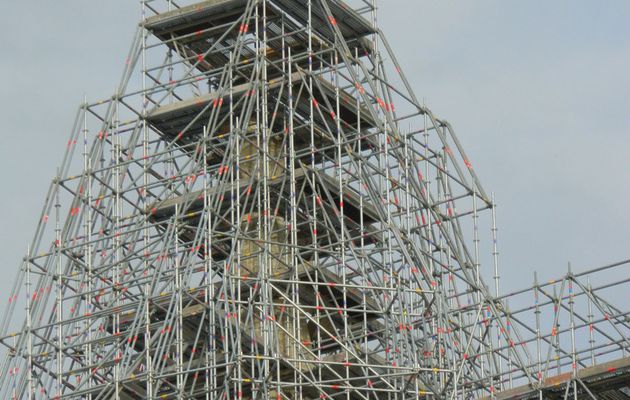 Tour de la Lanterne en chantier.