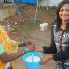 Après l’Ice Bucket Challenge, l’Inde lance le Rice Bucket Challenge