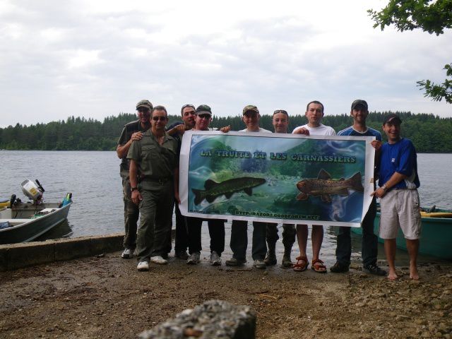 WE du 12 juin 2009, nous nous sommes encore retrouvés membre de l'ATAP et membres du forum de la TRUITE et LES CARNASSIERS pour un un gros WE pour pecher la truite et carnassiers dans le Tarn