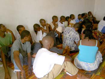 Moundou en ébullition : le bureau de la CENI pris d’assaut par des agents recenseurs