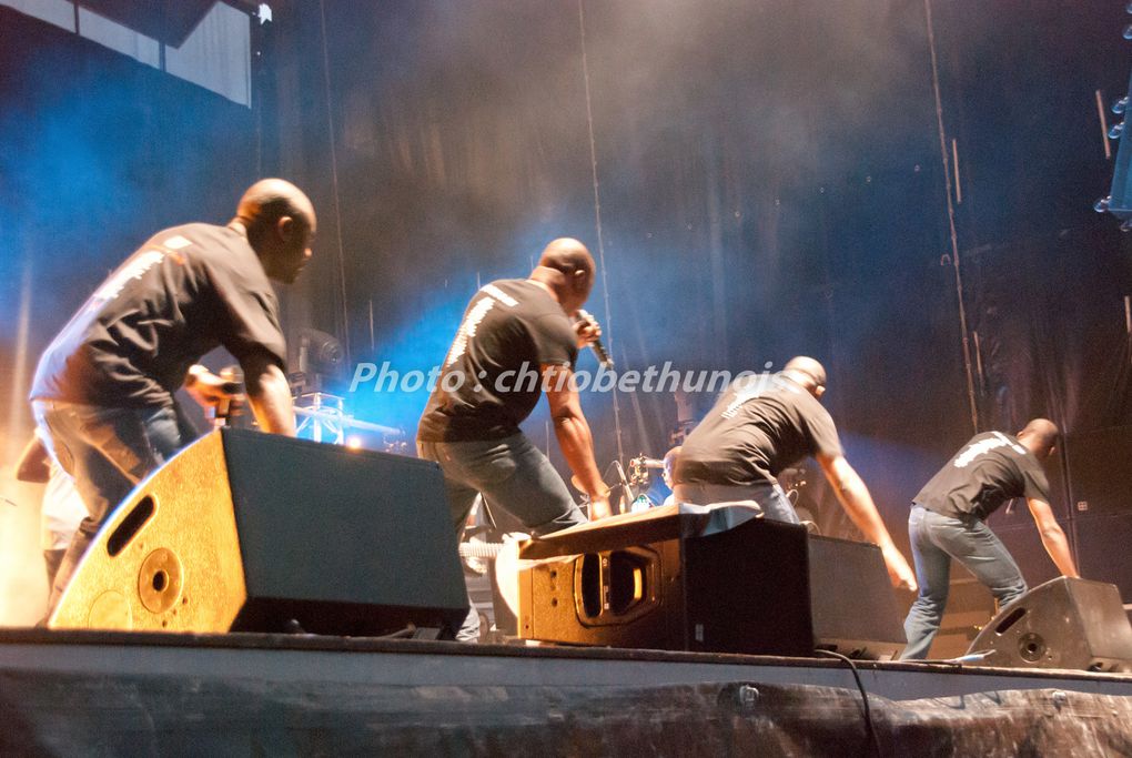 MAGIC SYSTEM en concert a béthune le 14 juillet 2012 à Béthune