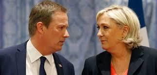 Malgré les menaces de procès, de plus en plus de stars se lâchent contre Nicolas Dupont-Aignan sur Twitter