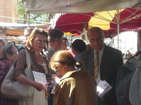 Sur le marché d'Ajaccio avec Dominique Bucchini.