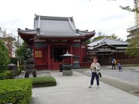 Temple Senso-ji, boutiques de souvenirs, office du tourisme, tour skytree