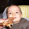 Moi, j'adore les crêpes au Nutella!!! (14 mois)
