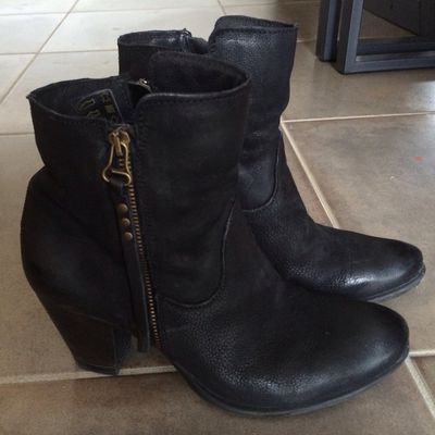 Ersatz Boots pistol Acne