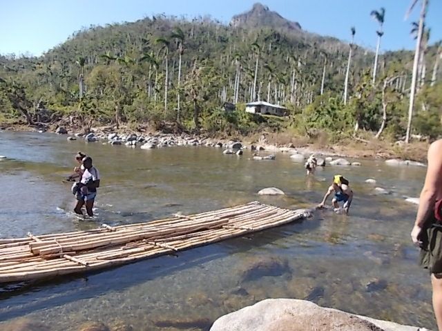 plage, poisson au repas, le Yunque, fete poour la naissance 164 ans de Jose Marti..