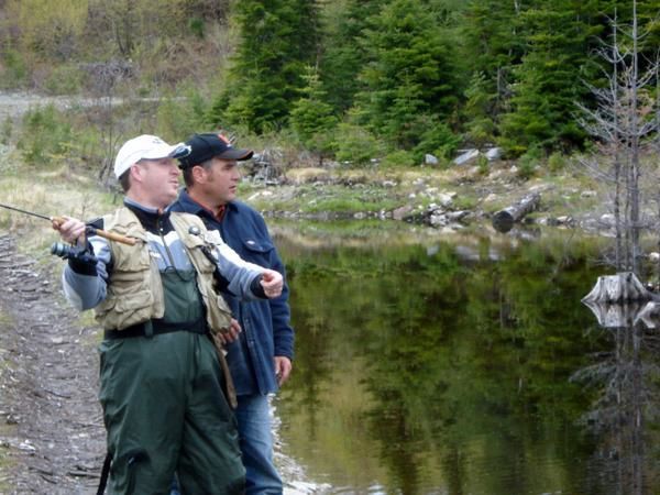 1 er juin 2008 , Pêche sur le camps de chasse de nos amis !!!