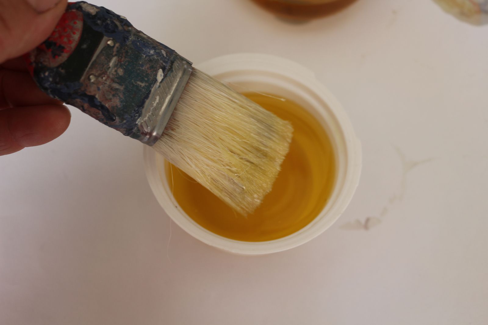 L'huile de lin, la solution naturelle pour faire revivre le bois