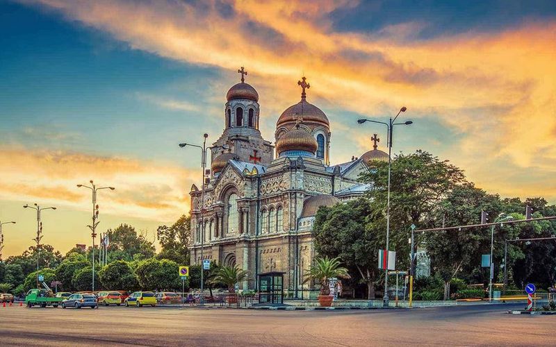 10 Reasons to Visit the Sea Capital of Bulgaria