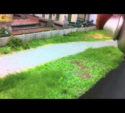 Herbes hautes et colle en bombe 