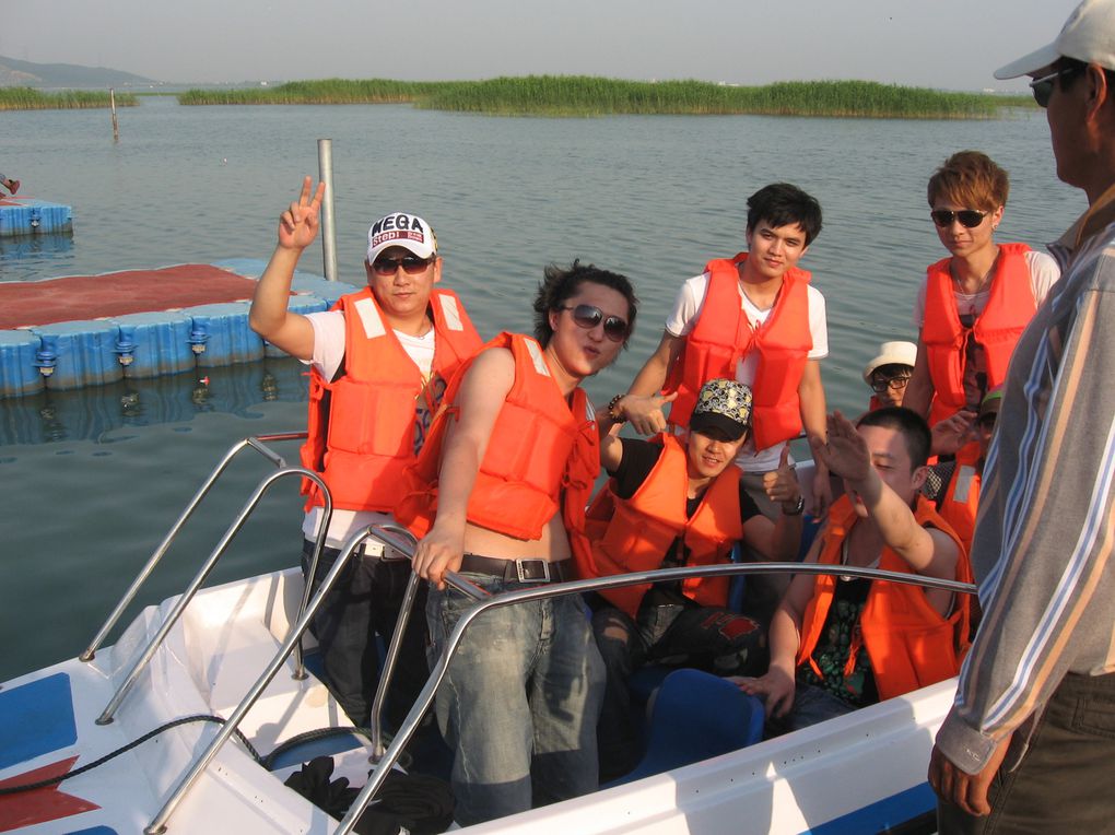 journée de team building au bord du lac Taihu avec tout le personnel de la boite. 24/05/2010