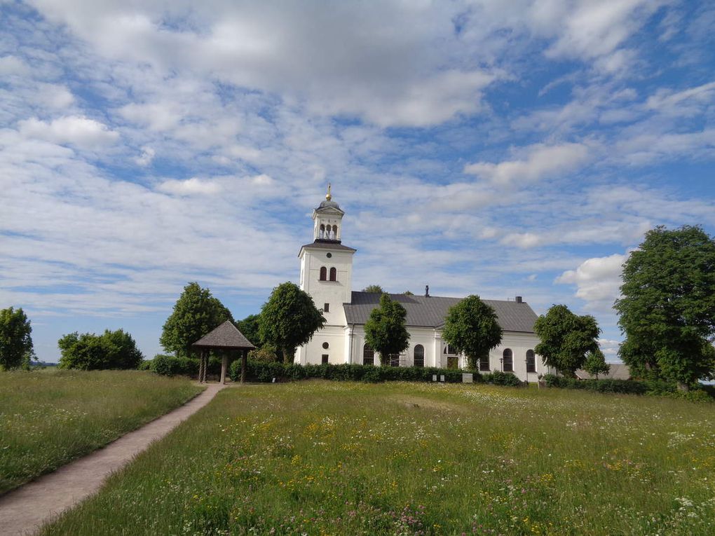 Gränna, forteresse de Brahehus ,  pierre runique de Rökstenen , Heda Kyrka 