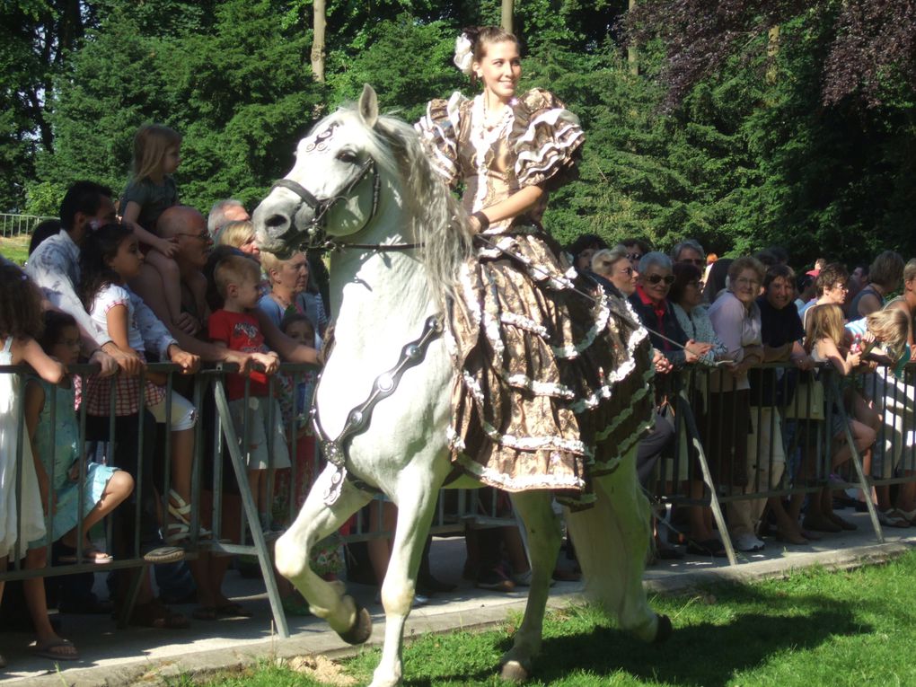 une belle journée de folklore en musique et défilé de chevaux andalous,avec ma meilleure amie Carine et son mari Alain ainsi que mon mari et moi