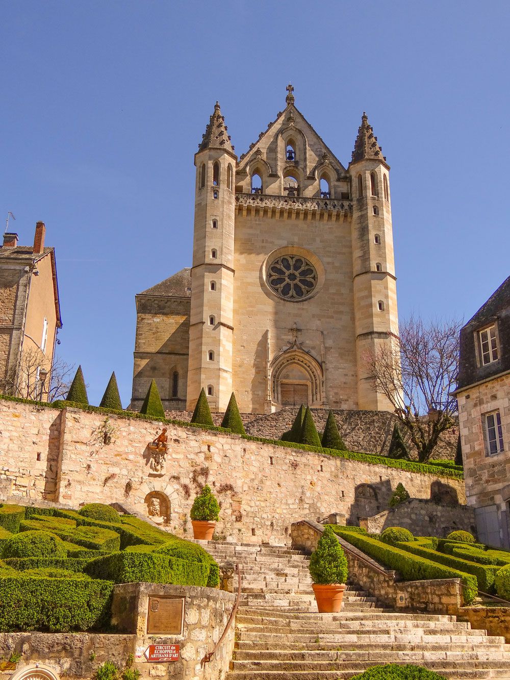 Dordogne Périgord, visitez l'Abbaye de Saint Sour à Terrasson-Lavilledieu !