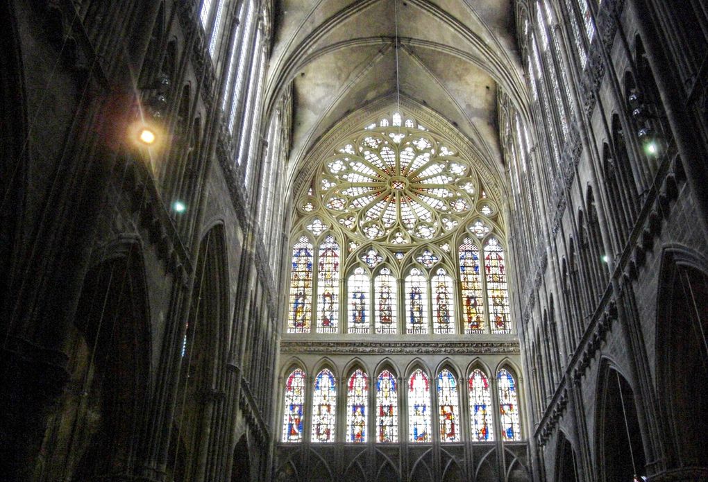 Cathédrale de Metz inside & outside. Mai 2011.