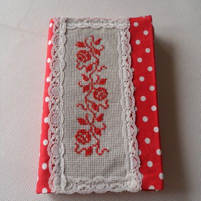 le N°13 de Réalisations au point de Croix,