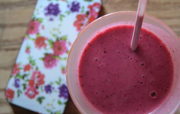 Smoothie fruits rouges