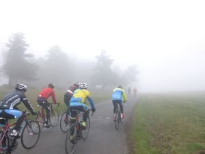 Le Col de Peyra-Taillade dans la brume.
