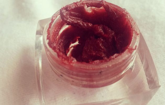 [CREATION] Baume lèvres hydratant rouge