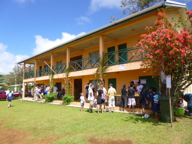 A un an des mini-jeux 2013 ( 02 au 12 septembre 2013 ), Wallis et Futuna se prépare à l'événement et fête ainsi ce jour . Vous verrez une série de photos sur l'événement.