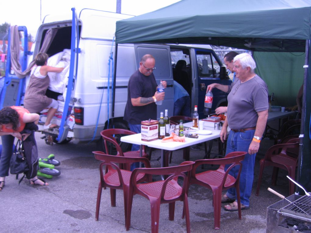 Photos CAIMAN 2014, démonstrations sur piste motos et side-cars anciens Croix en Ternois