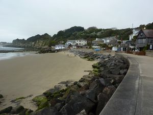 Steephill Cove, petite crique au milieu de nulle part / Steephill Cove, pequeña cala en medio de la nada.