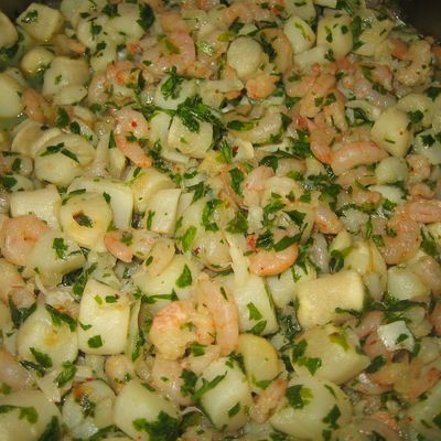 Poêlée de noix de pétoncles et crevettes persillées