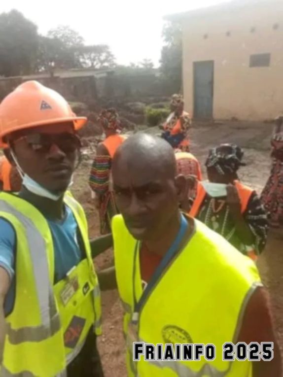 RENDRE LA VILLE DE FRIA PROPRE : L'ASSOCIATION &quot;YETEKHOLONYI&quot; EN REMET UNE COUCHE !