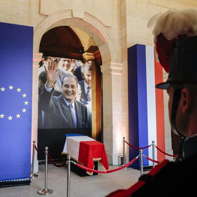 Hommage populaire à Jacques Chirac: 4 images marquantes de la cérémonie aux Invalides
