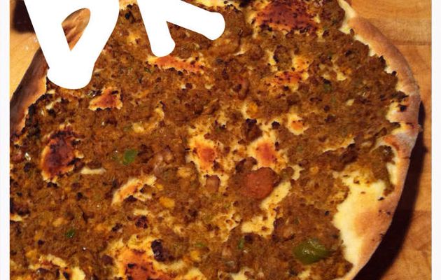 Lahmacun/lahmajun/ pizza turque