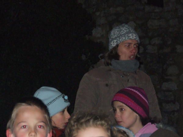 Vendredi 14 Décembre 2008
Le Père Noël nous a fait la surprise de venir accompagné de la Mère Noël et en caleche.