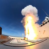 Double tir simultané d'un missile de croisière naval par la France le 18 avril