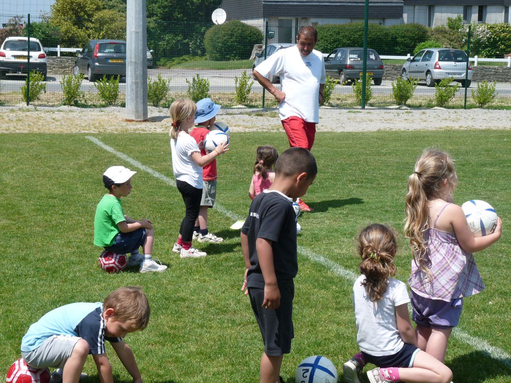 Album - Année 2009-2010    Ateliers-football-GS