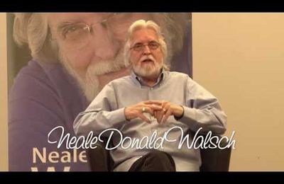 Neale Donald Walsch beschreibt in Kürze, wie das Leben funktioniert 