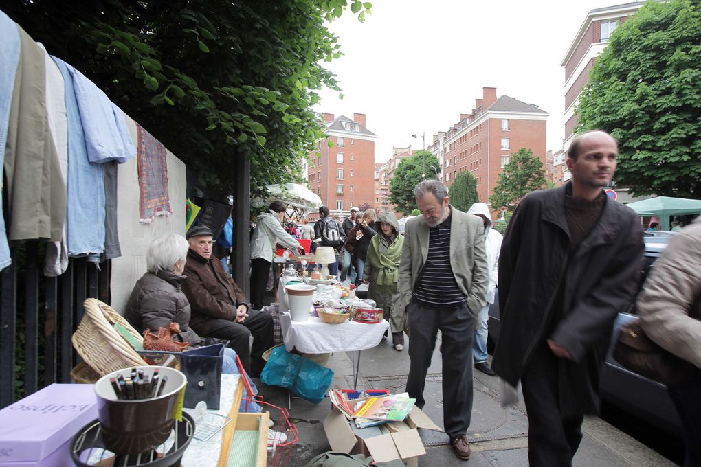 Les meilleurs moments de la journée du 17 mai 2009, lors de la 12e Fête des associations des quartiers Rungis, Brillat, Peupliers et Kellermann (13e).
