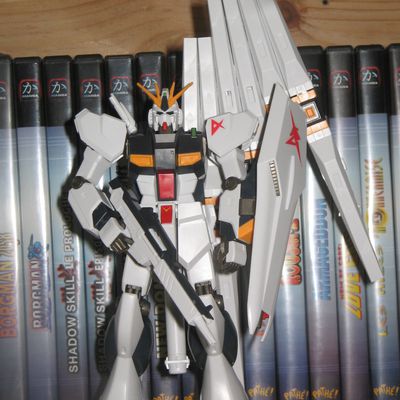 Nu Gundam (Char contre-attaque) 1/144