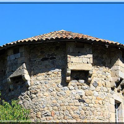 Diaporama château de LA MOTTE à Accons