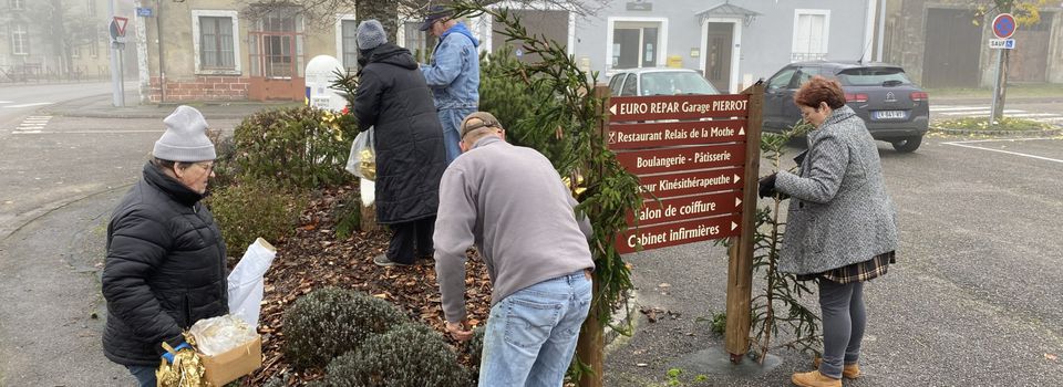 DECORATION DU VILLAGE