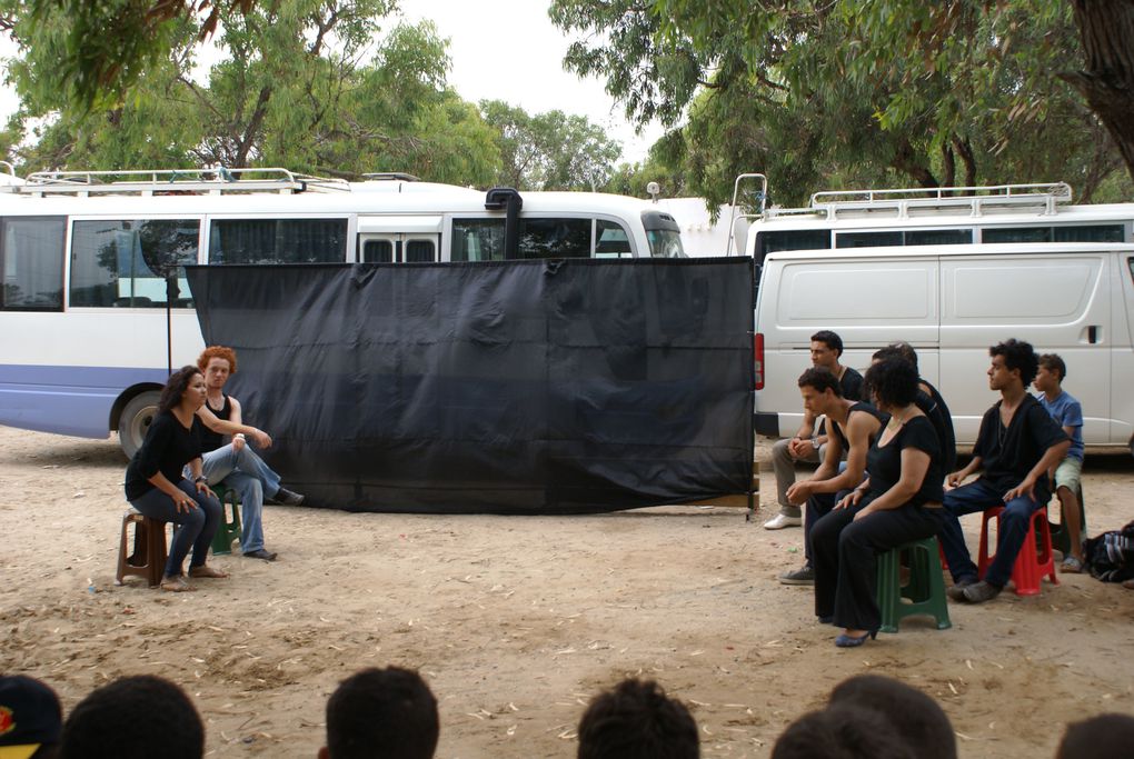 Action Caravane théâtre en Tunisie