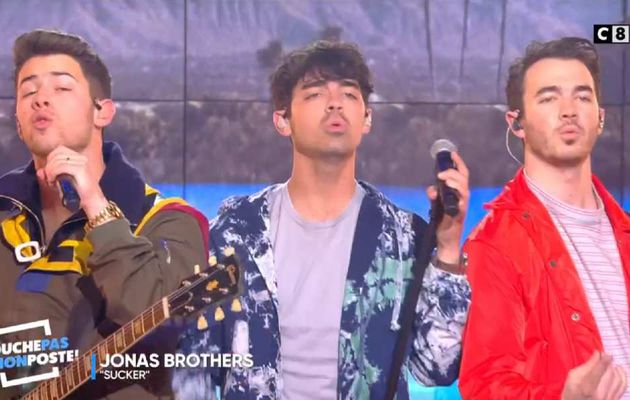 Voilà pourquoi les Jonas Brothers étaient dans TPMP hier soir alors qu'ils étaient prévus dans Quotidien